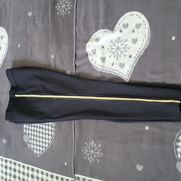 Old Navy Black Pixie Ankle Pants with Gold Stripe L - Picture 2 of 9